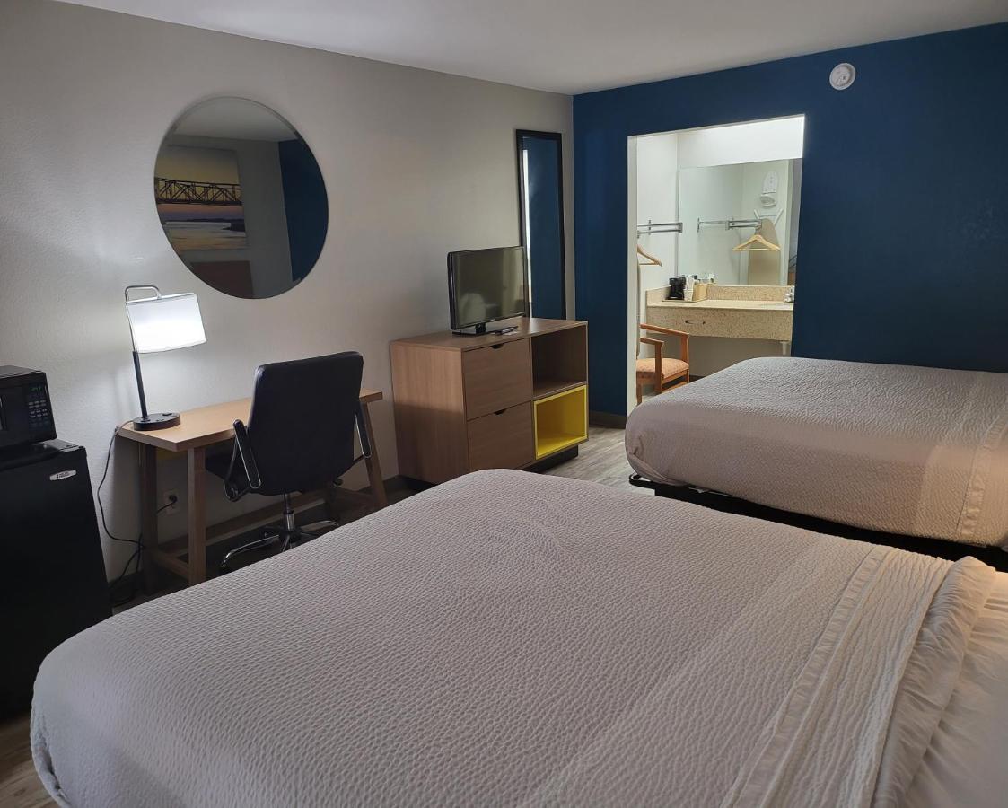 Days Inn By Wyndham Biscoe Ngoại thất bức ảnh