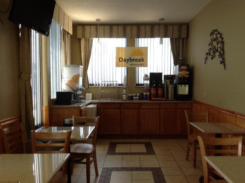 Days Inn By Wyndham Biscoe Ngoại thất bức ảnh