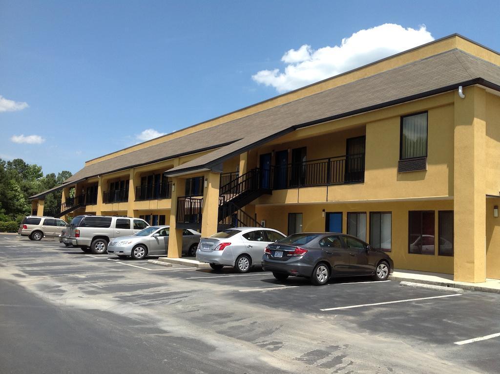 Days Inn By Wyndham Biscoe Ngoại thất bức ảnh
